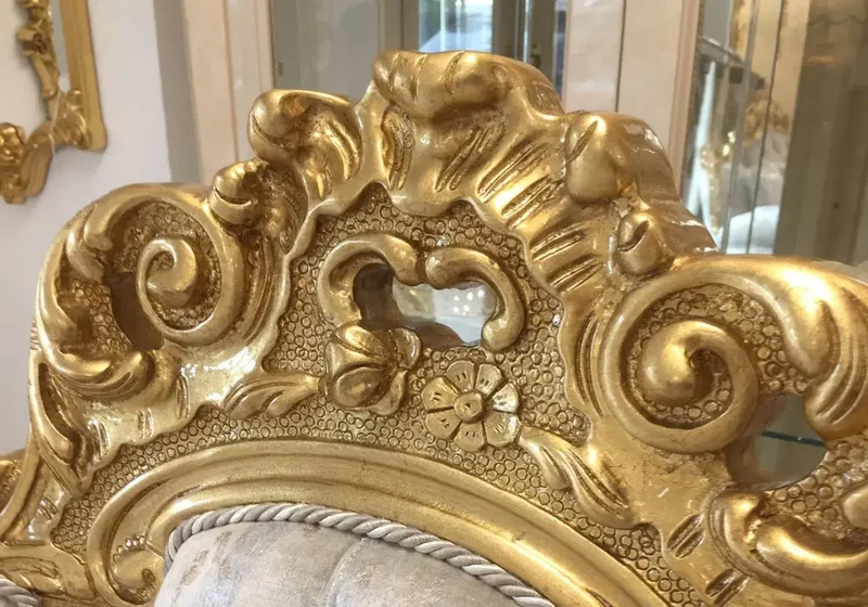 Canapé baroque bois doré velours capitonné – LUCY