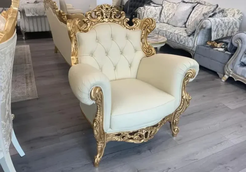 Canapé baroque bois doré sculpté cuir – LUCY