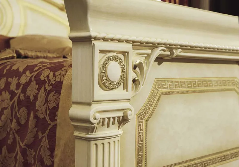 Chambre complète baroque ivoire versace – IMPERIA