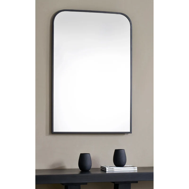Miroir avec un cadre en fer noir mat 24 x 36 po - Jackline