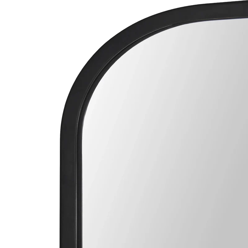 Miroir avec un cadre en fer noir mat 24 x 36 po - Jackline