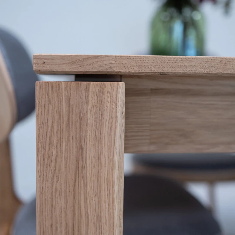Table à manger en bois massif de chêne Krona - NordicStory
