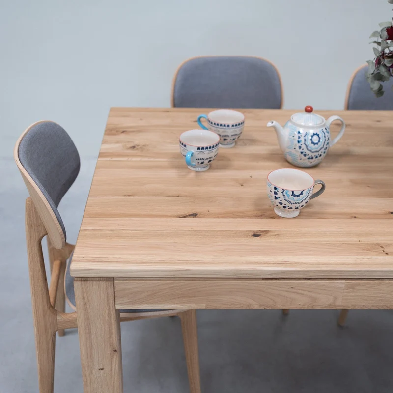 Table à manger en bois massif de chêne Krona - NordicStory