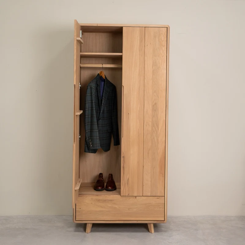Armoire 2 portes en bois massif Suède - NordicStory