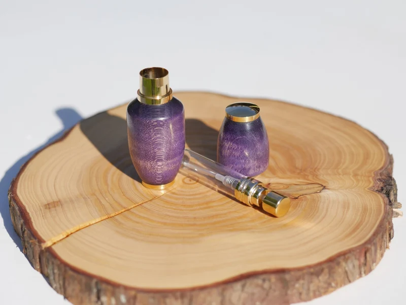 Atomiseur à parfum en bois