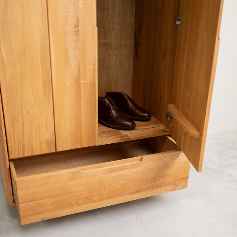 Armoire 2 portes en bois massif de chêne Genève - NordicStory