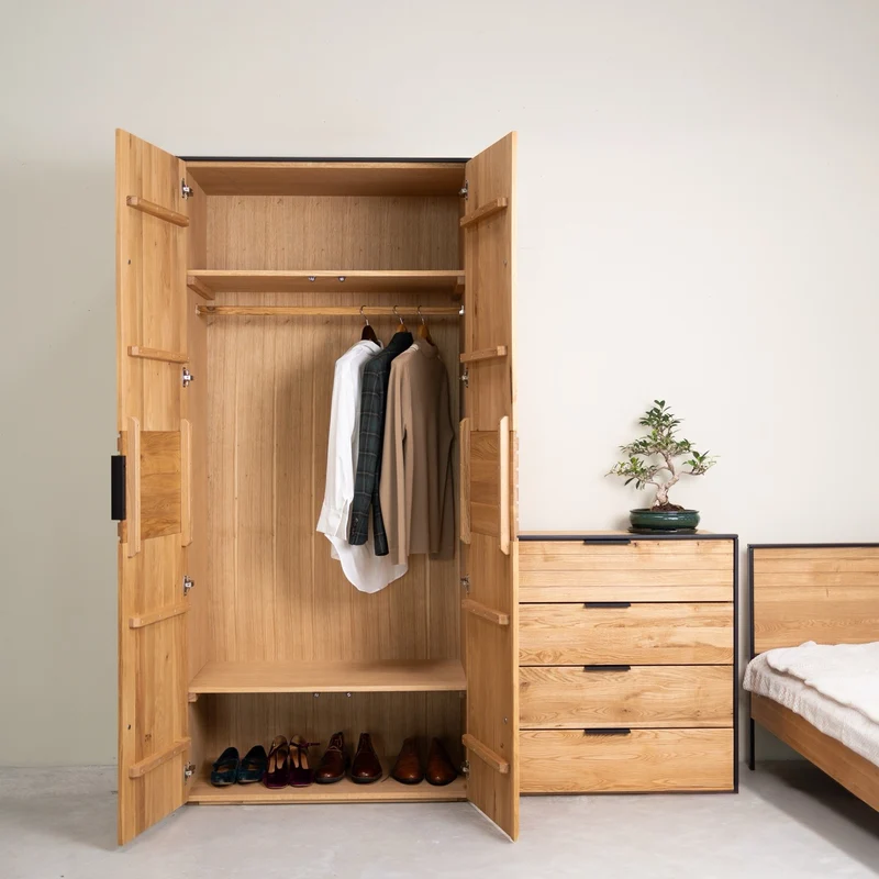 Armoire 2 portes en bois massif de chêne Runa - NordicStory