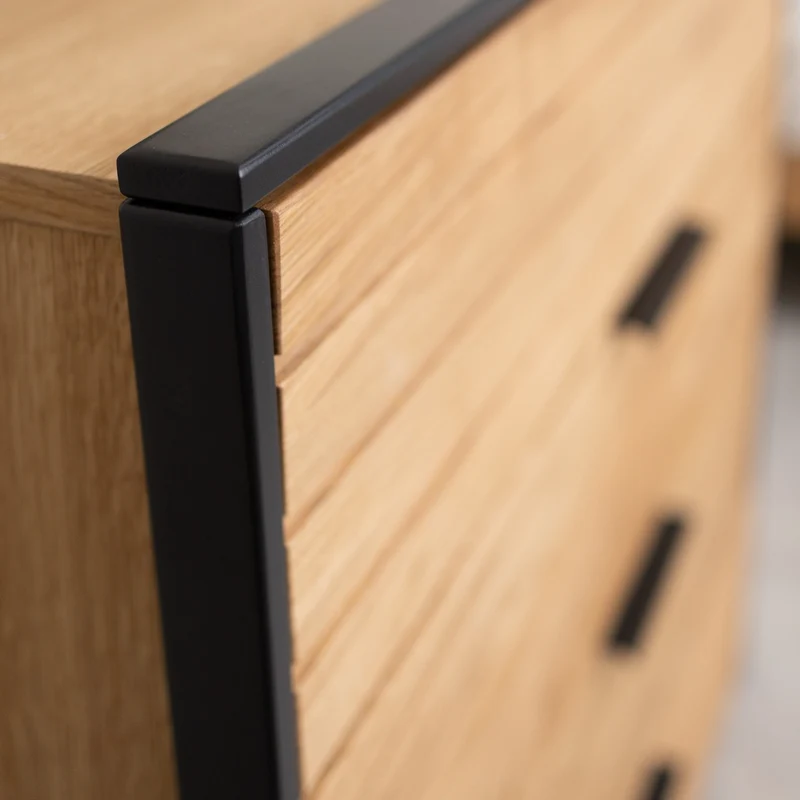 Commode en bois massif de chêne Runa – NordicStory