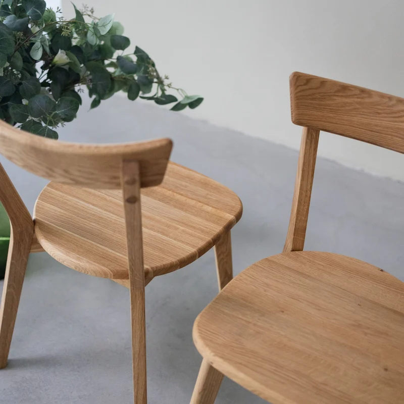 Chaise en bois massif de chêne Victoria - Lot de 2 ou 4 chaises. - NordicStory