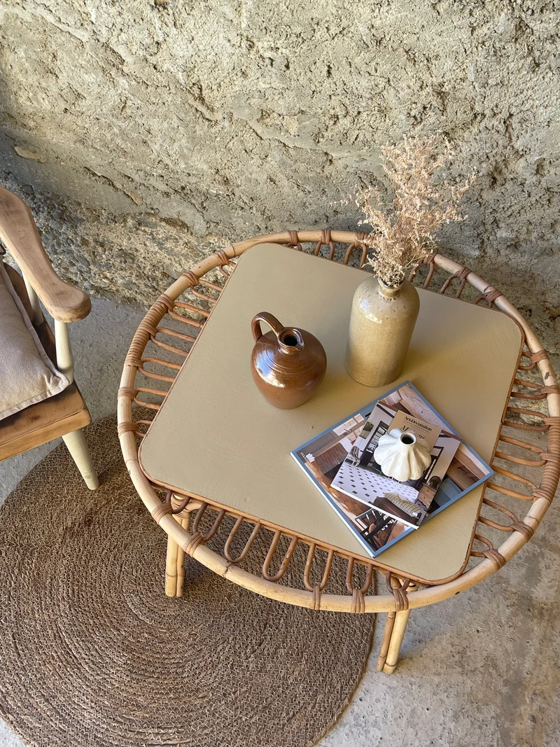 Table Laroa