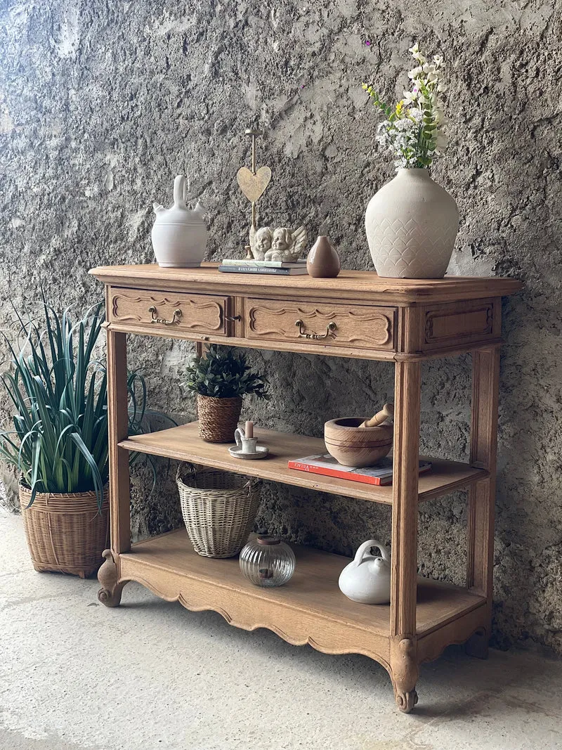 Console Candice