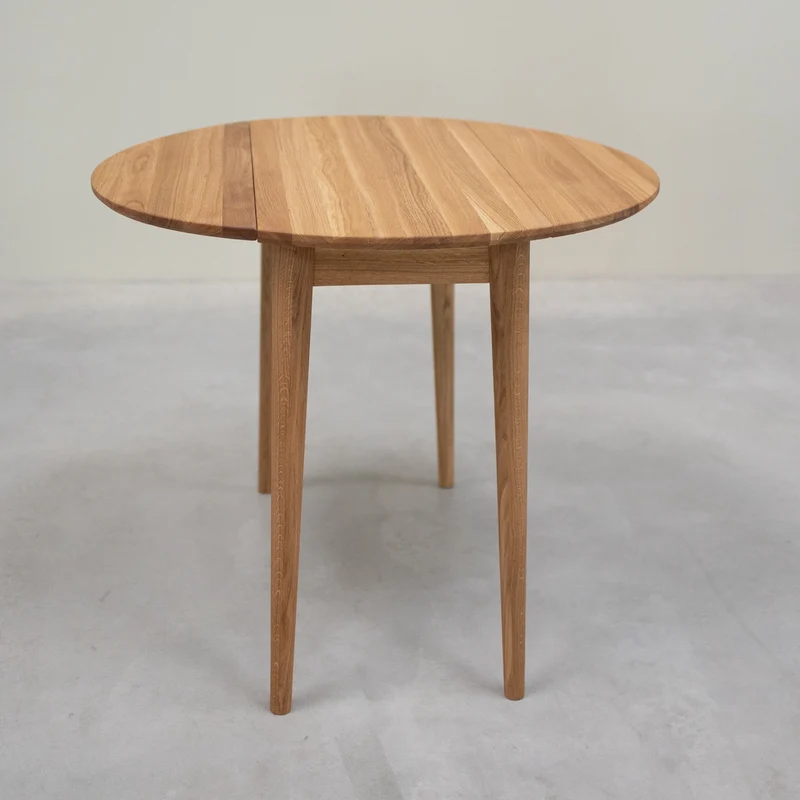 Table à manger ronde extensible en bois massif de chêne Luna - NordicStory