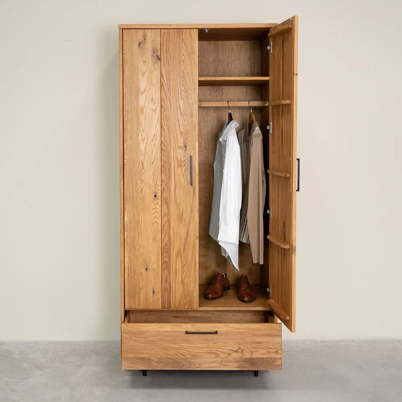 Armoire en bois massif Normandie - NordicStory