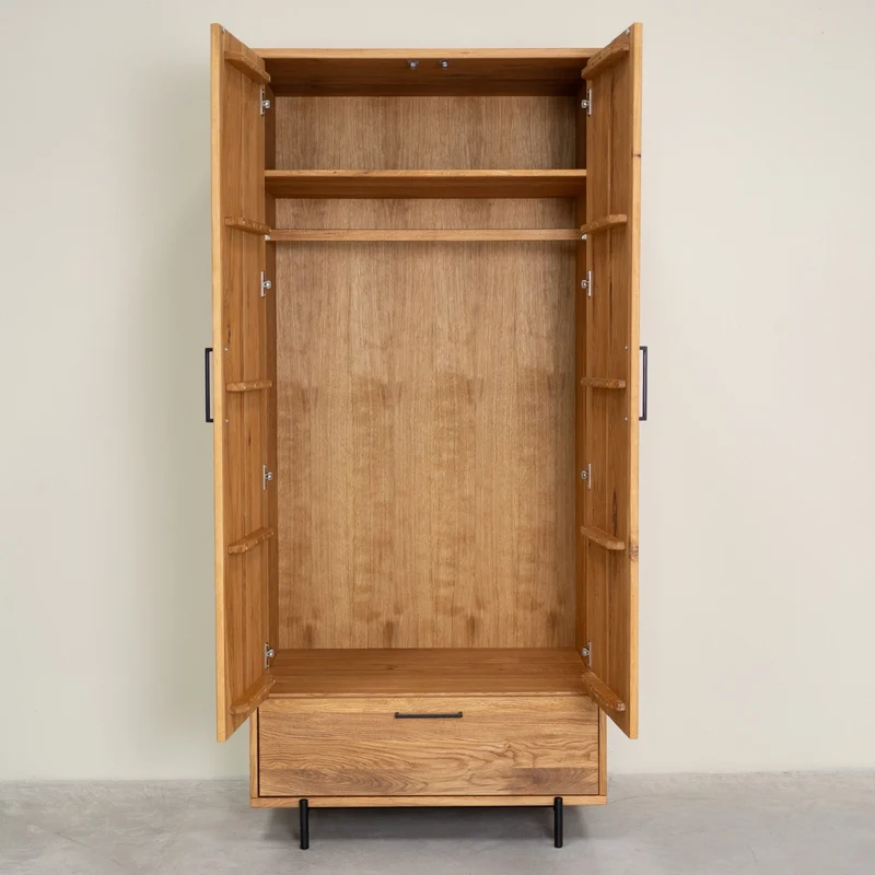 Armoire en bois massif Normandie - NordicStory