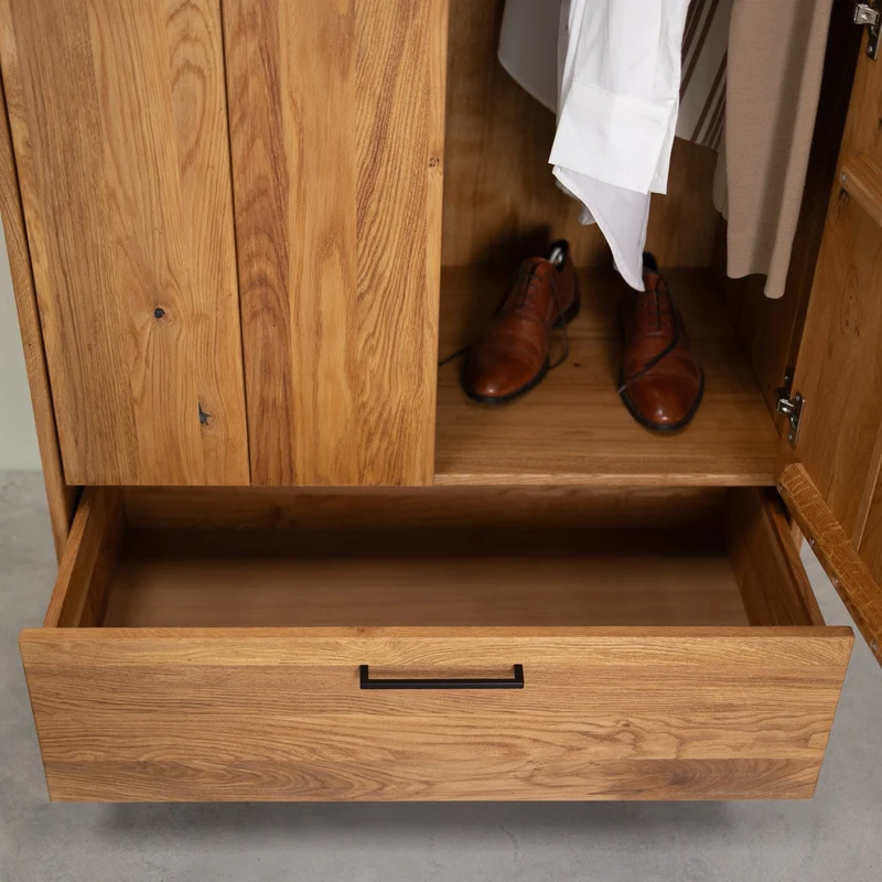 Armoire en bois massif Normandie - NordicStory