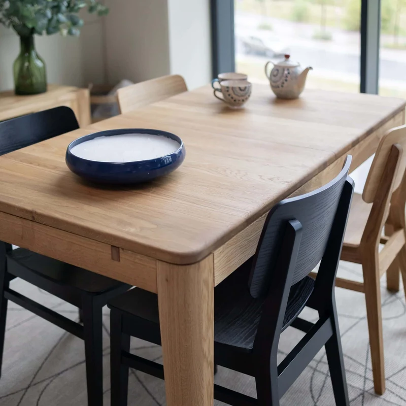 Table à manger rectangulaire extensible en bois massif de chêne Kodama - NordicStory