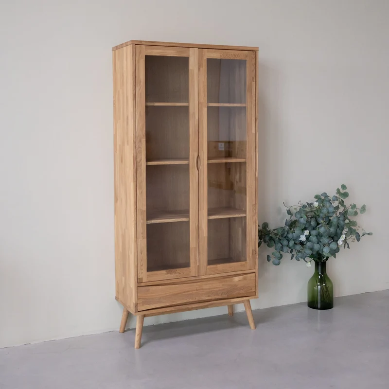 Vitrine en bois massif de chêne Malmo - NordicStory