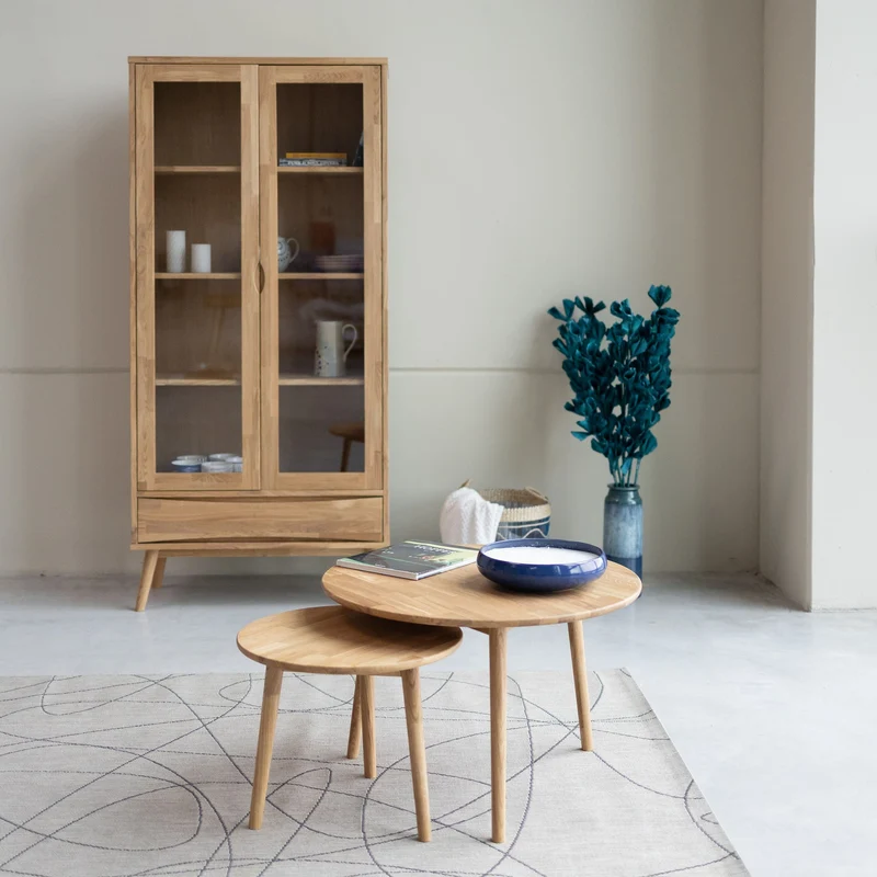 Vitrine en bois massif de chêne Malmo - NordicStory