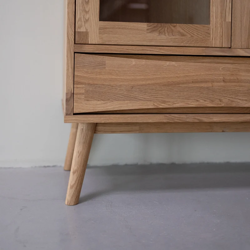 Vitrine en bois massif de chêne Malmo - NordicStory