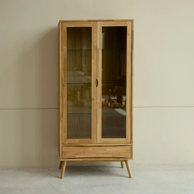 Vitrine en bois massif de chêne Malmo - NordicStory