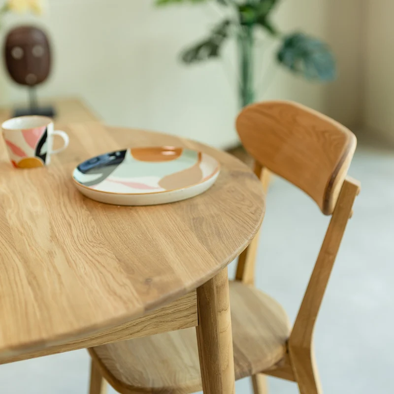 Table à manger ronde extensible en bois massif de chêne Malmo - NordicStory