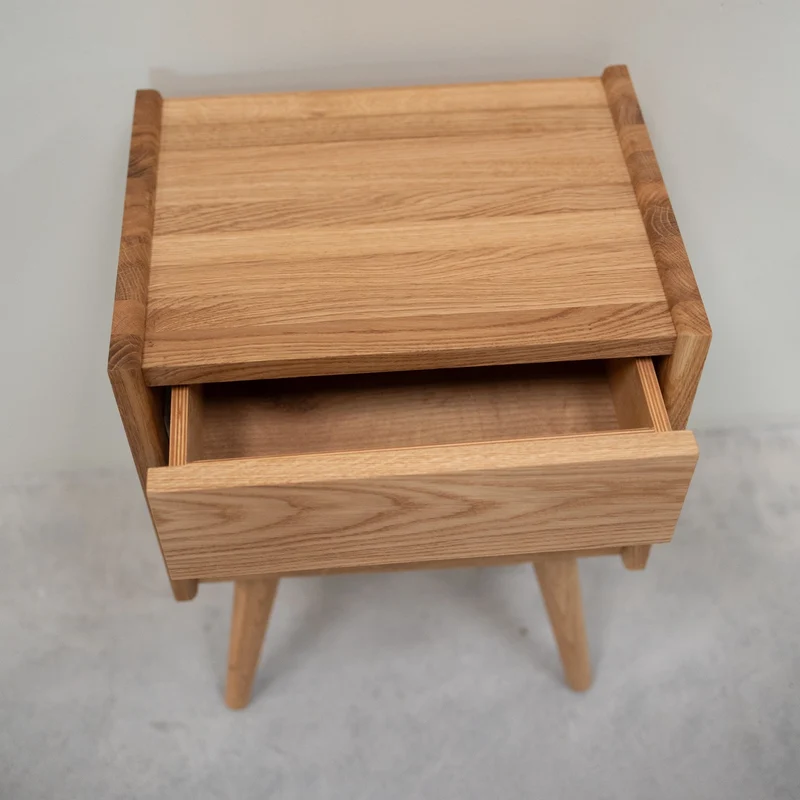 Table de chevet en bois massif de chêne Malmo - NordicStory