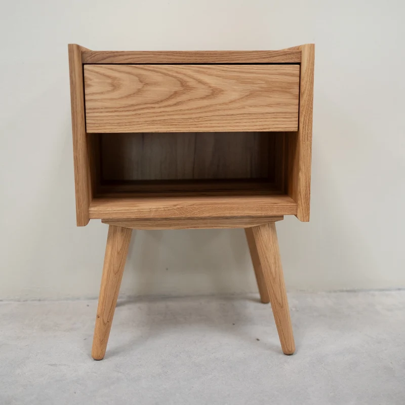 Table de chevet en bois massif de chêne Malmo - NordicStory
