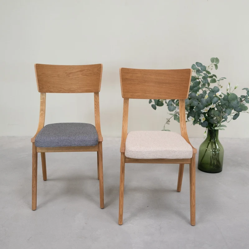Chaise en bois massif de chêne Lucas, revêtement Gris/Beige - Lot de 2 ou 4 chaises - NordicStory