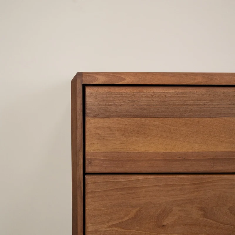 Commode en bois massif Suède 4.2 – NordicStory