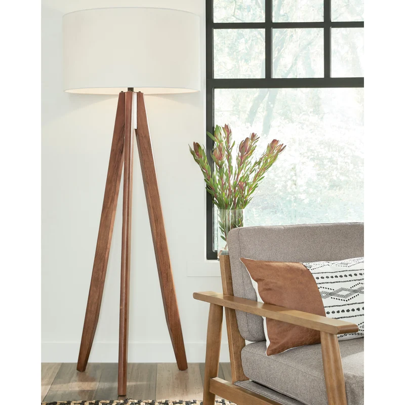 Lampe sur pied trépied en bois brun 71 po. - Dallson