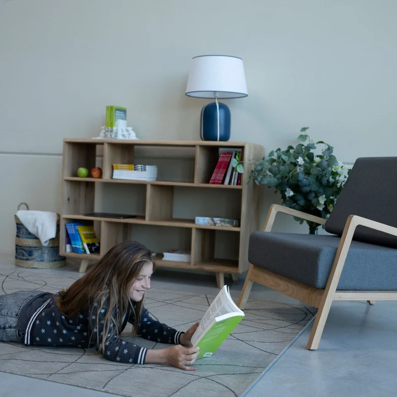 Bibliothèque en bois massif Suède – NordicStory