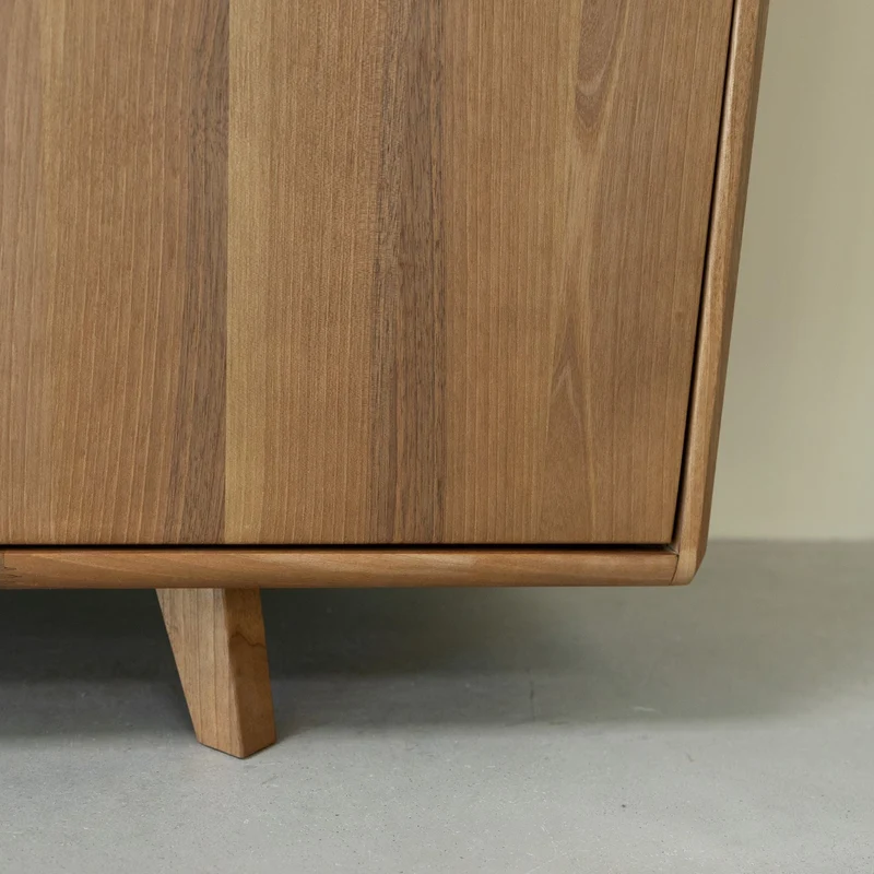 Buffet commode 3 portes en bois massif Suède 3 – NordicStory