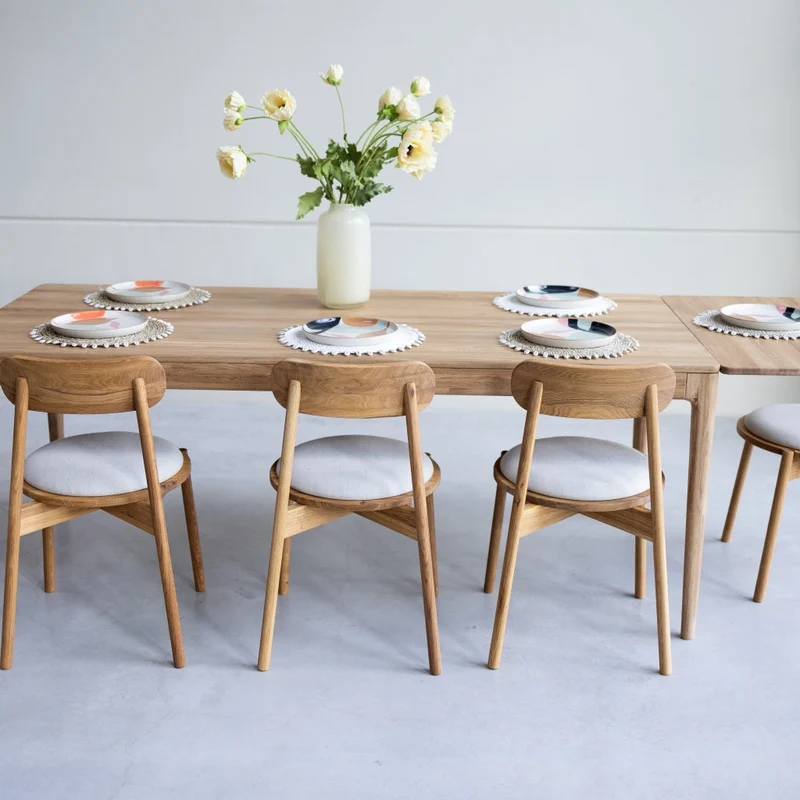 Table à manger extensible en bois massif de chêne Bergamo - NordicStory