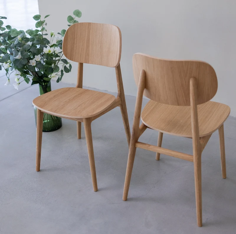Chaise de salle à manger en bois massif de chêne Varde – Lot de 2 ou 4 chaises - NordicStory