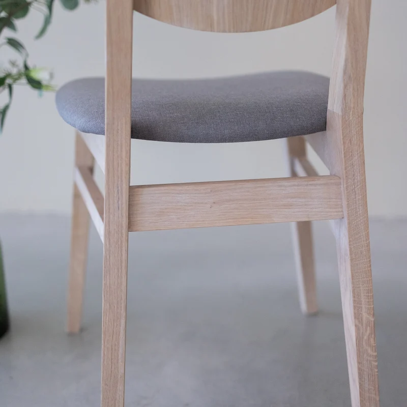 Chaise de salle à manger en bois massif de chêne blanchi Nova – Lot de 2 ou 4 chaises - NordicStory