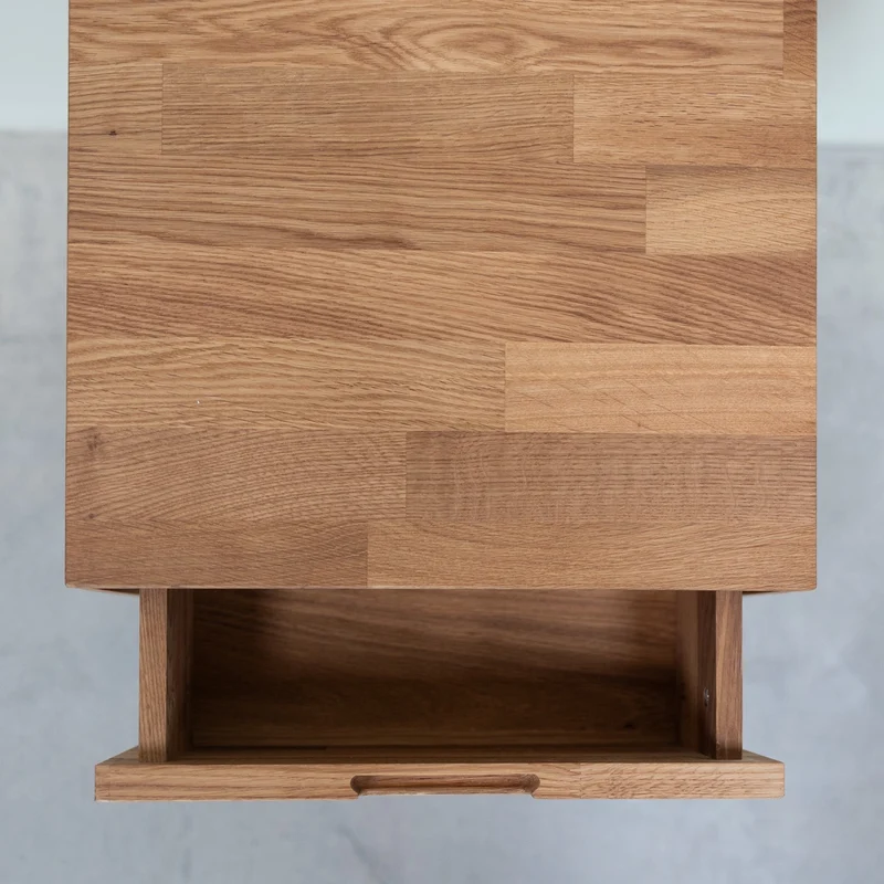 Table de chevet en bois massif de chêne Escandi - NordicStory