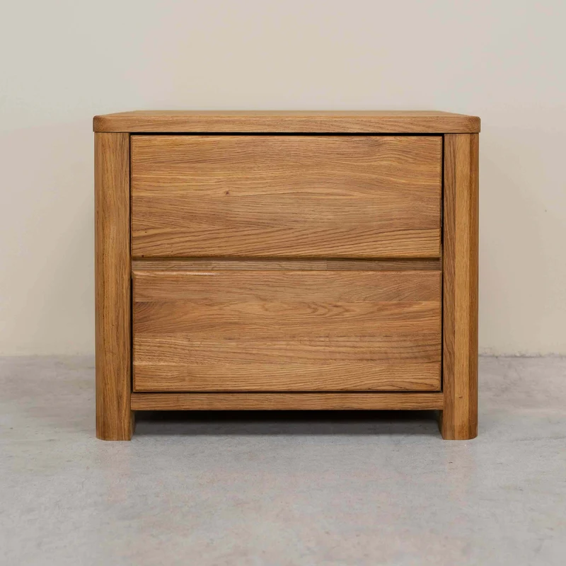 Table de chevet en bois massif de chêne Elsa - NordicStory
