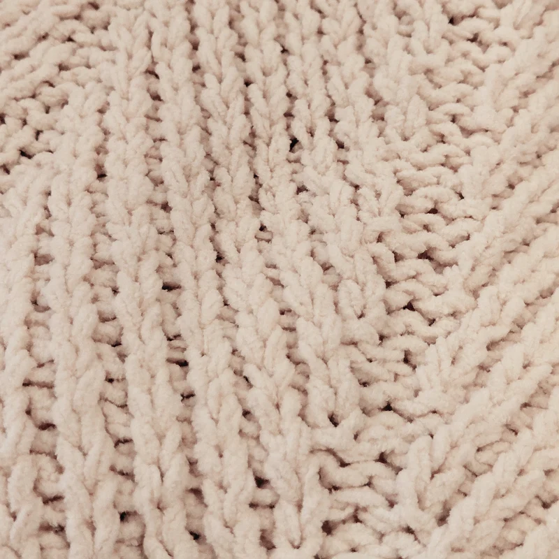 Jeté 45 x 75 po en tissu avec pompons de fourrure - Mika