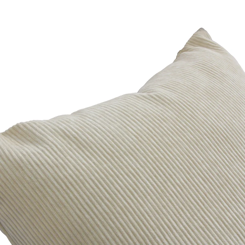 Coussin 20 x 20 po en velours côtelé - Ricardo