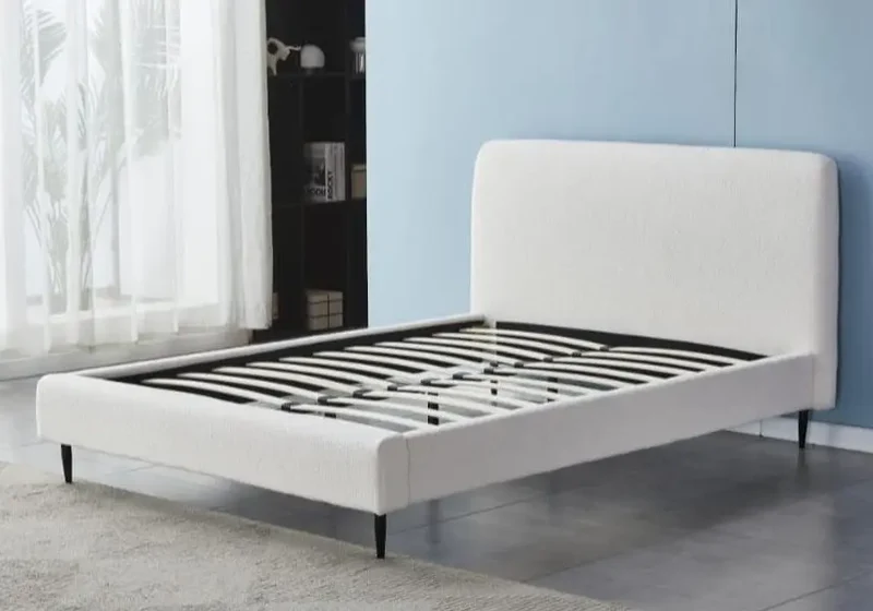 Lit en tissu bouclé blanc - Leora