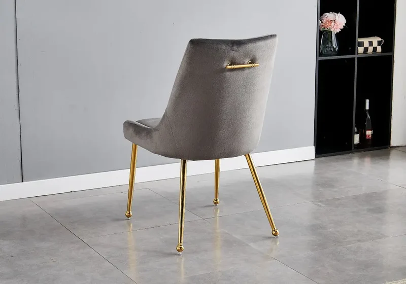 Chaises velours gris à poignée pieds dorés - Gema x4