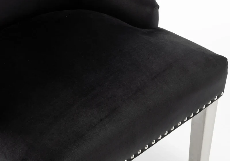Chaise capitonnée velours noir tête de lion argent - Lion x2
