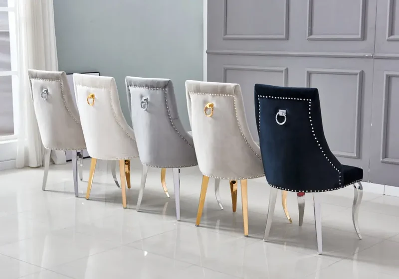 Chaises cloutées en velours écru et anneau argenté - Lara x4