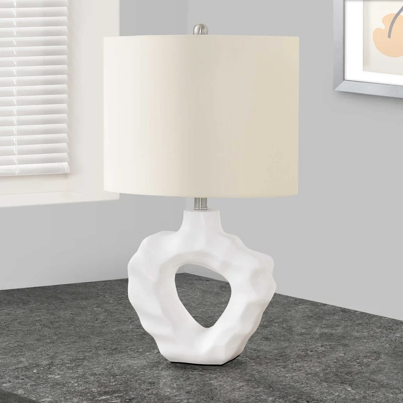 Lampe de table en résine crème ondulée 25 po - I 9727