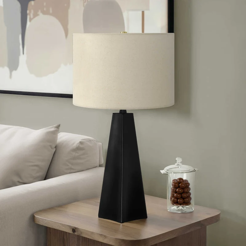 Lampe de table en résine noire 27 po - I 9726