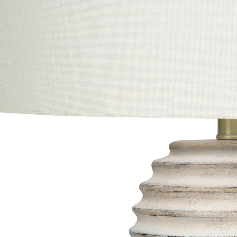 Lampe de table en résine crème texturée 28 po - I 9742