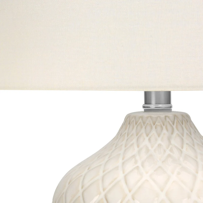 Lampe de table en céramique crème à effet diamant 25 po - I 9707