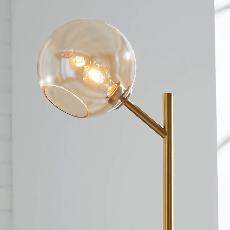 Lampe sur pied en métal doré 63po - Abanson