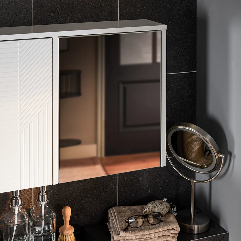 SoBuy BZR153-W Armoire Murale avec Miroir, Placard de Rangement , Meuble Haut avec 2 Portes, Étagères Réglables, 60x15x46 cm