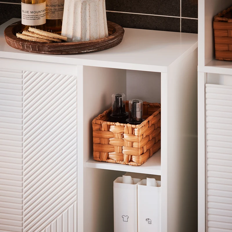 SoBuy BZR156-W Meuble Salle de Bain avec Panier à Linge – Colonne Rangement WC étroite avec Porte Abattante et Étagères Ouvertes, 86x50x30cm, Blanc